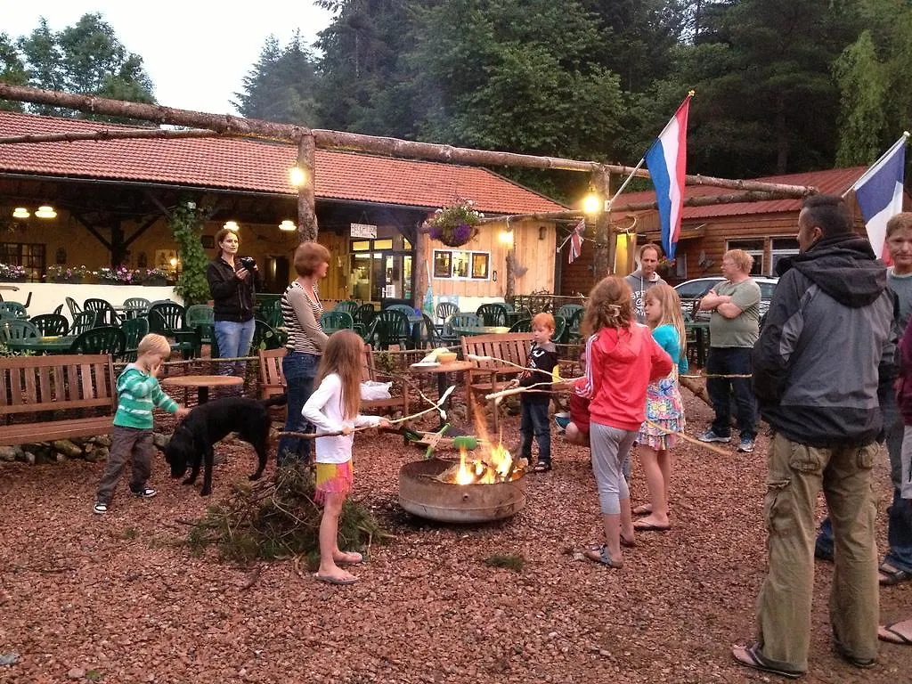 Le Paradou Camping & Gites Villa Saint-Priest-la-Prugne